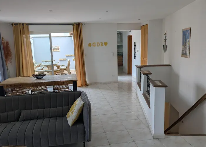 Sol-y-days Avenue Camargue, Grande Maison Proche Centre Et Дом отдыха Ле-Гро-дю-Руа